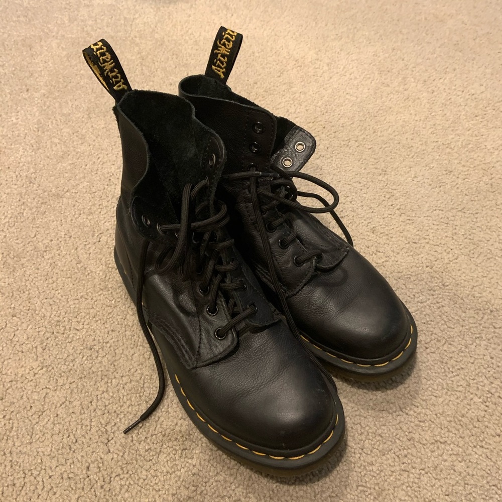 Dr. Marten Leather Boots!